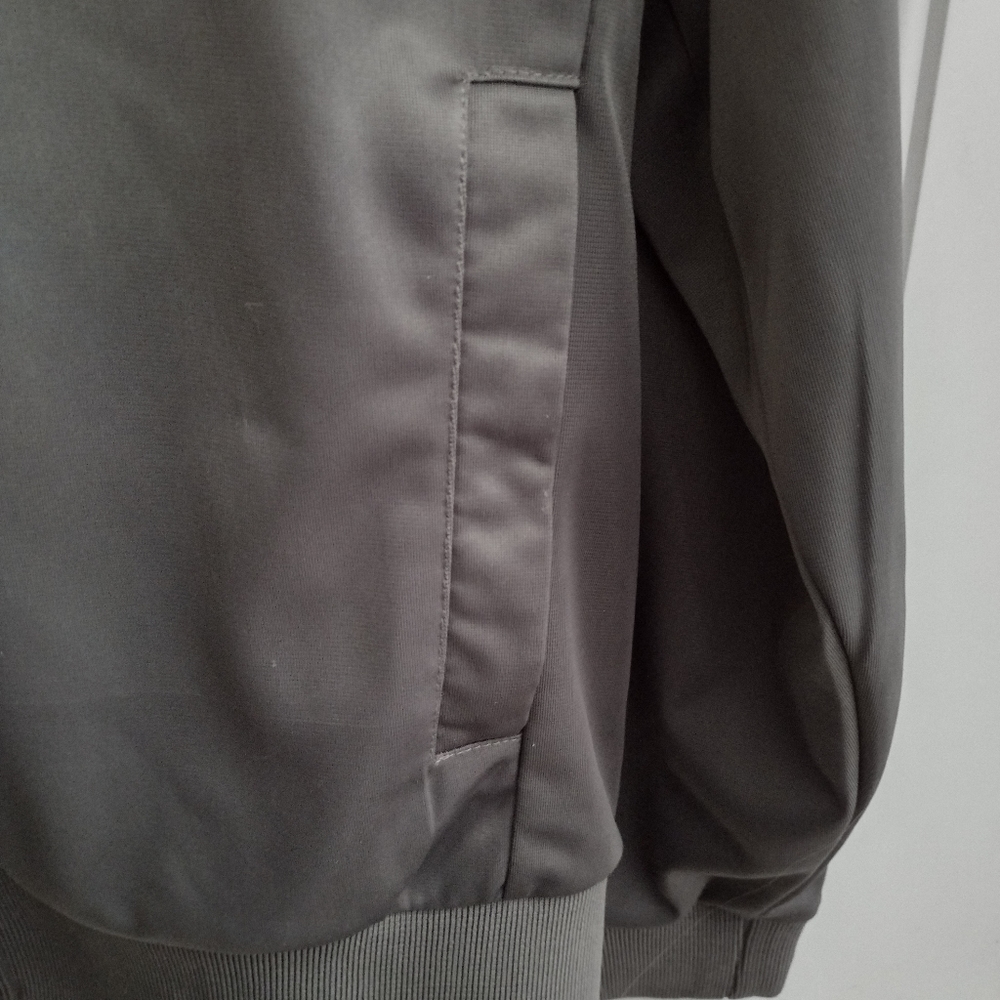 Gray Jacket - Picture 5 of 6